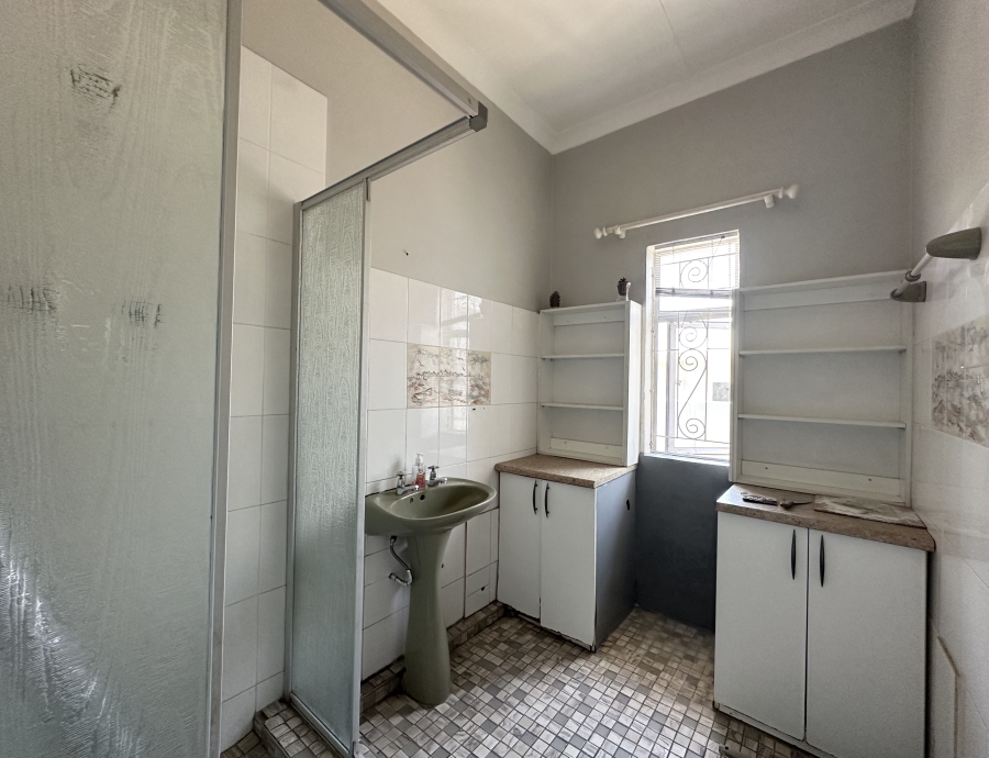 7 Bedroom Property for Sale in Mthata Eastern Cape